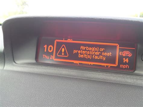 peugeot 508 airbag or pretensioner seat belt fault